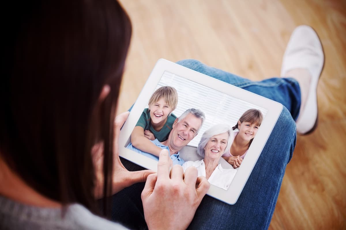 Familienfotos verdienen einen besseren Ort